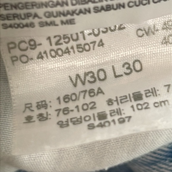 Levi’s Women 501 light wash blue denim jeans size 30x30 straight leg button fly - Picture 11 of 15